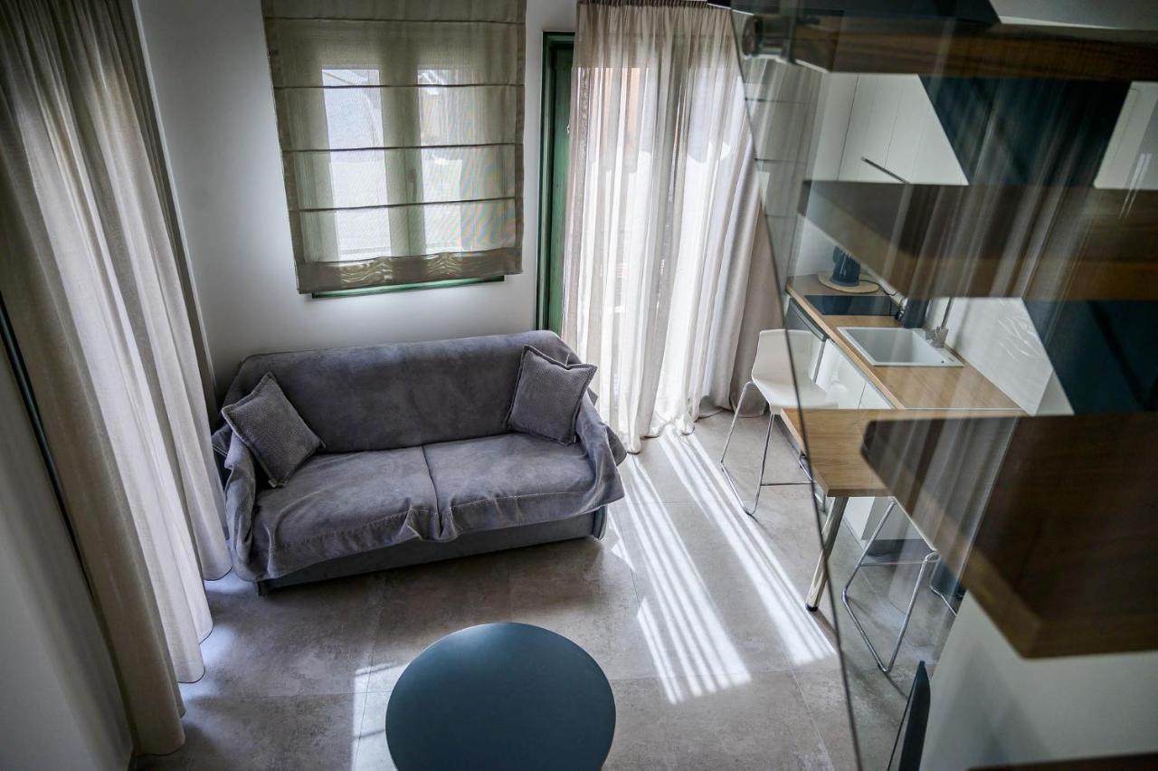 Luxury Suites By Panagiota 普雷韦扎 外观 照片